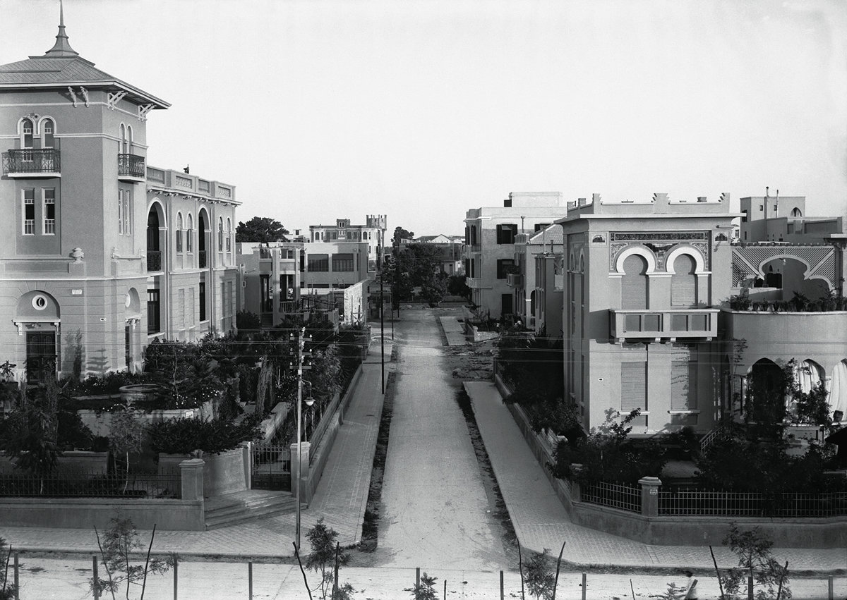 אמנון לוין : שדרות רוטשילד 46, תל אביב-יפו - 
